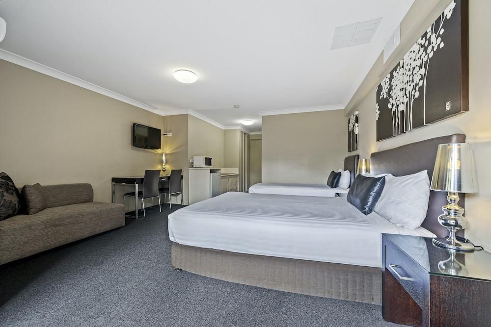 Ambassador On Ruthven Motel Toowoomba Dış mekan fotoğraf